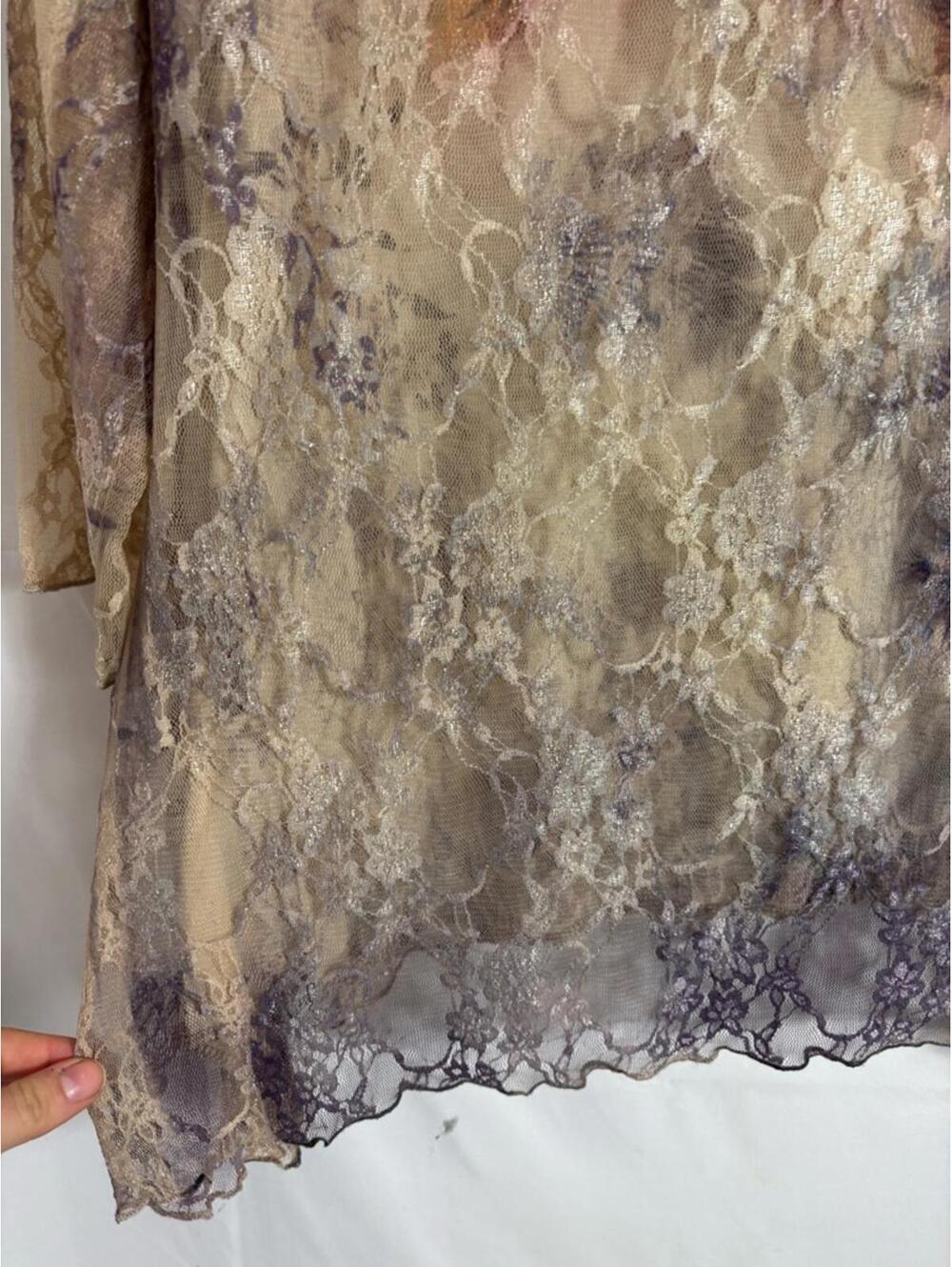 Whimsigoth Romantic Floral Lace V-Neck 3/4 Sleeve Shark-bite Hem Top Size L - Picture 10 of 15